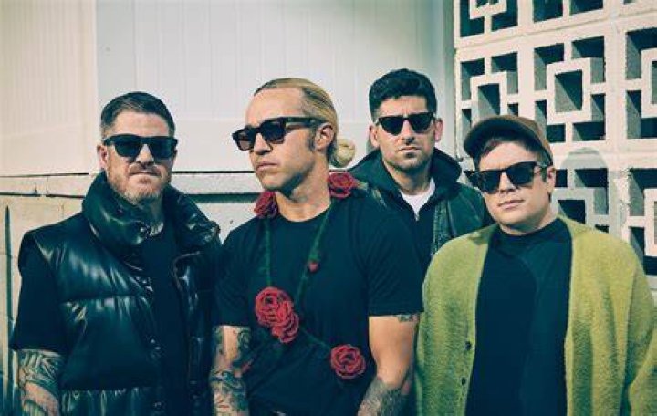 Are Fall Out Boy still together?