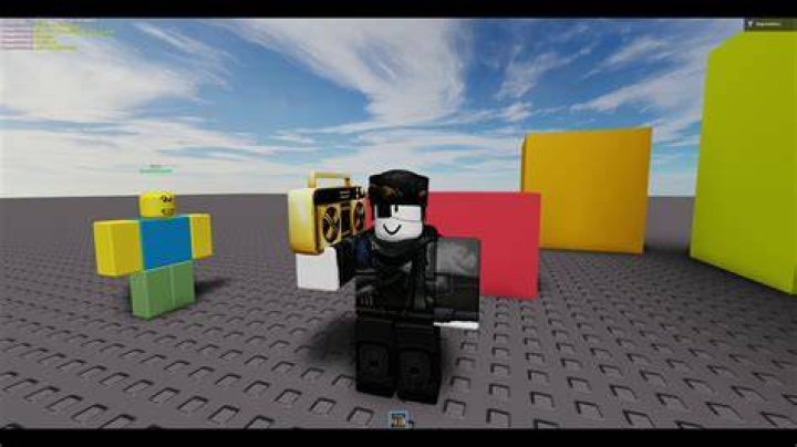 Does the Golden Super Fly boombox work in every game?