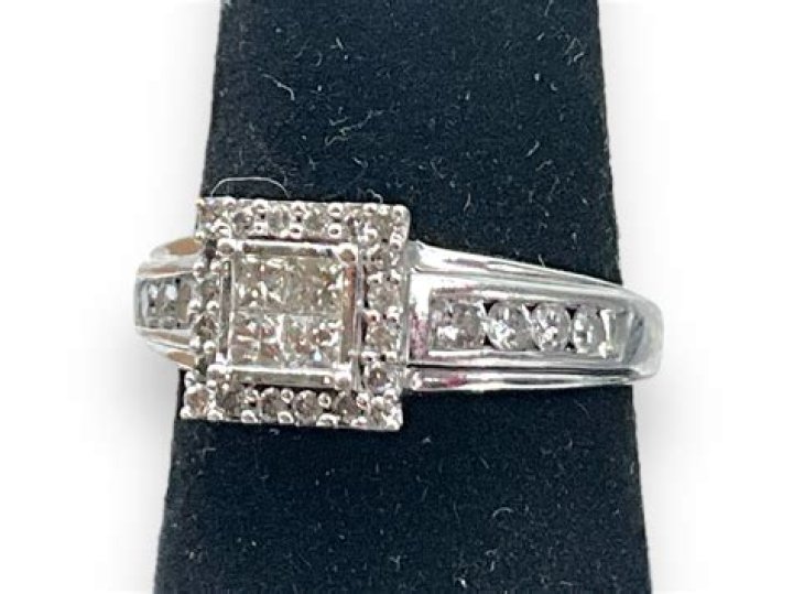 How much is a 10K white gold ring worth?